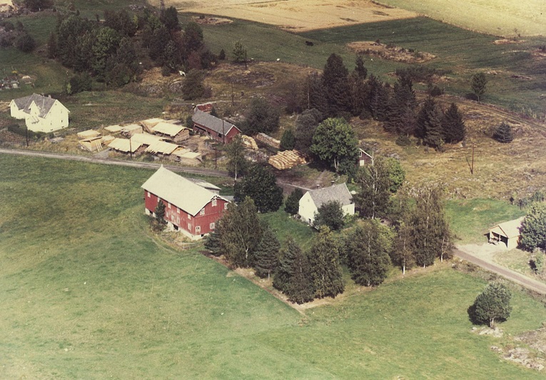 Fil:Prestbøen med saga 1961.jpg